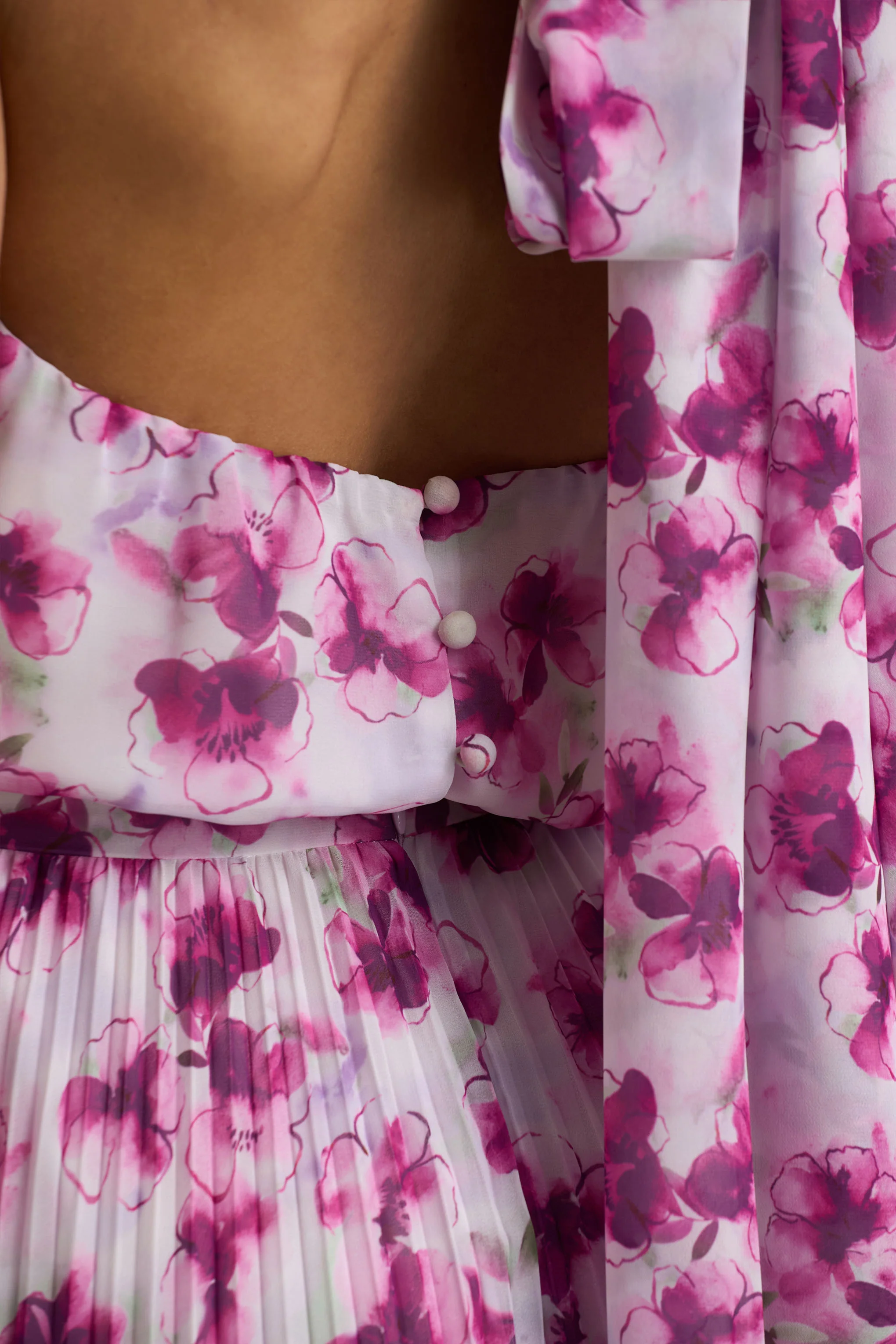 13811-refractive-purple-floral-print-satin-maxi-dress-with-halter-neck-and-pleated-skirt-1.webp