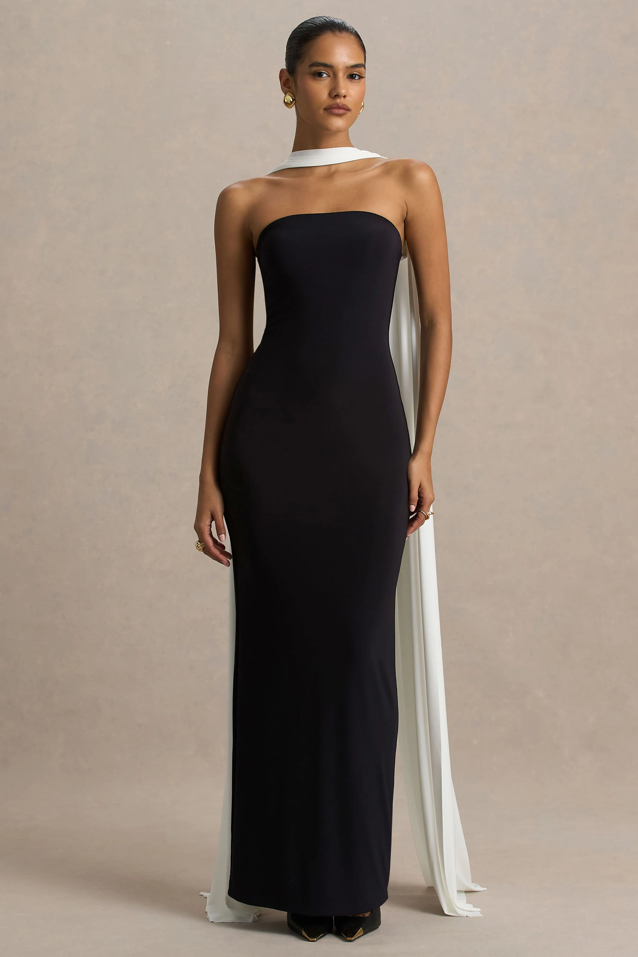 15052-kelilah-black-and-white-bandeau-maxi-dress-with-scarf-1.webp