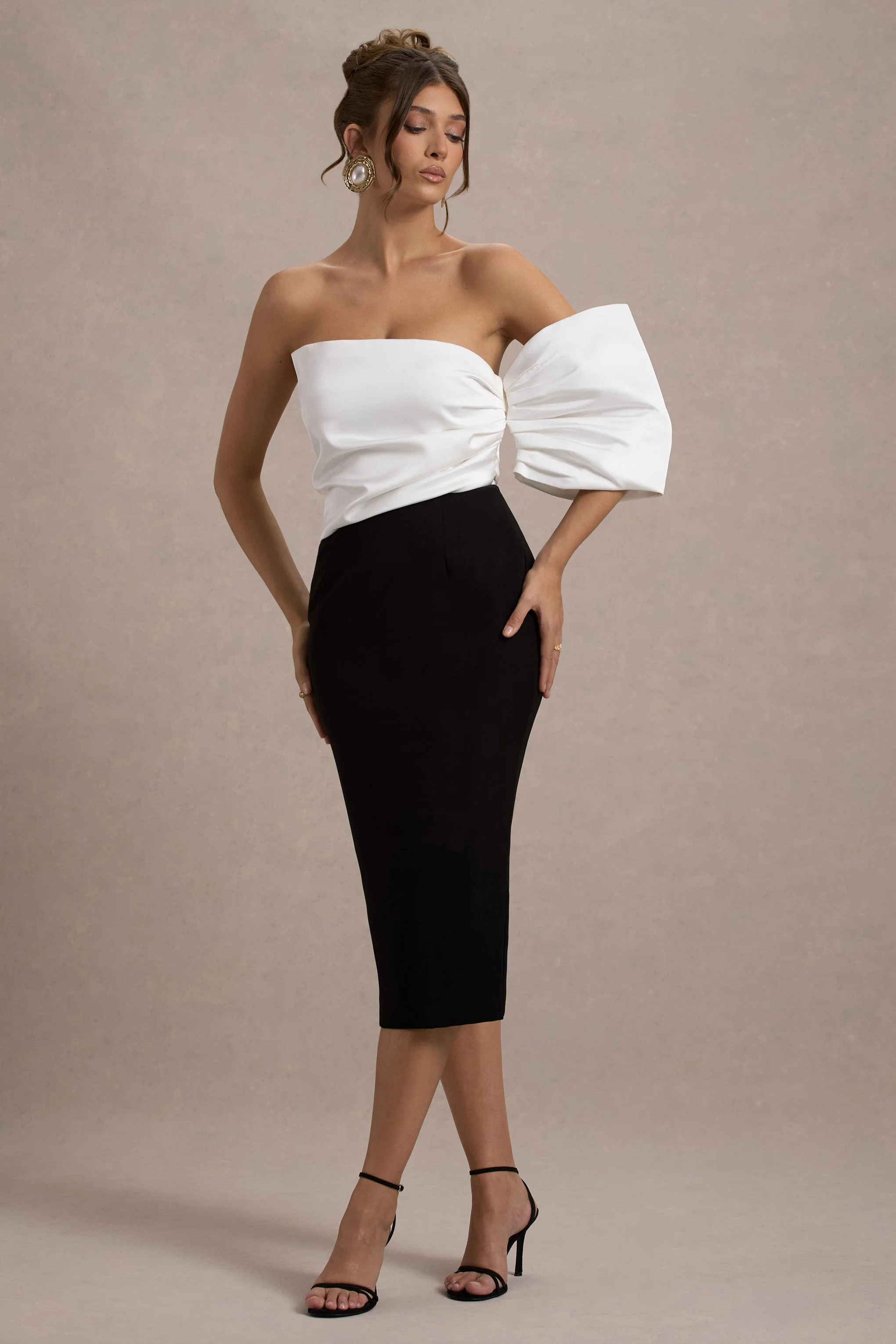15547-perception-black-and-white-asymmetric-one-sleeve-midi-dress-1.webp