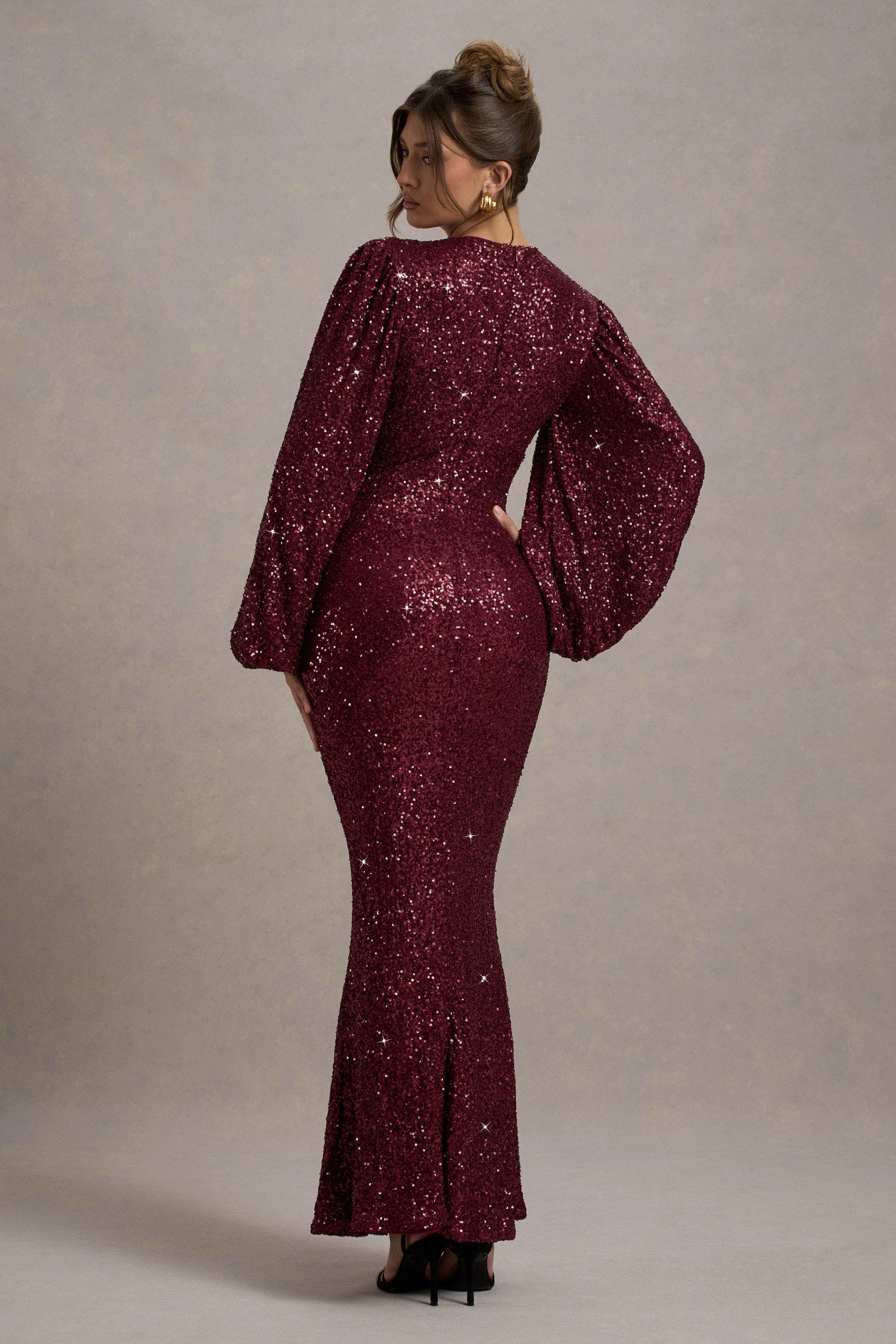 15807-kaelin-berry-sequin-plunge-neck-maxi-dress-1.webp