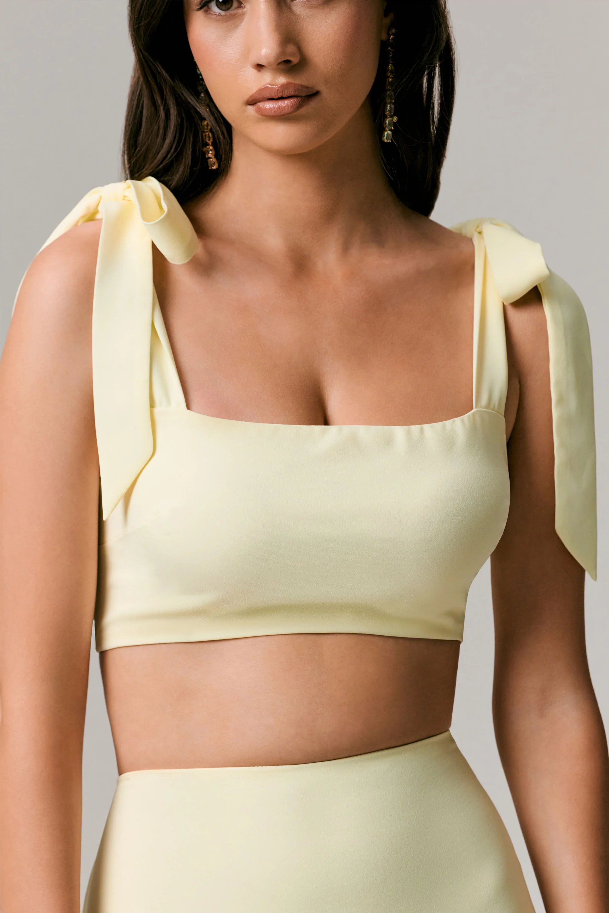 18449-elodie-lemon-tie-strap-crop-top-1.webp