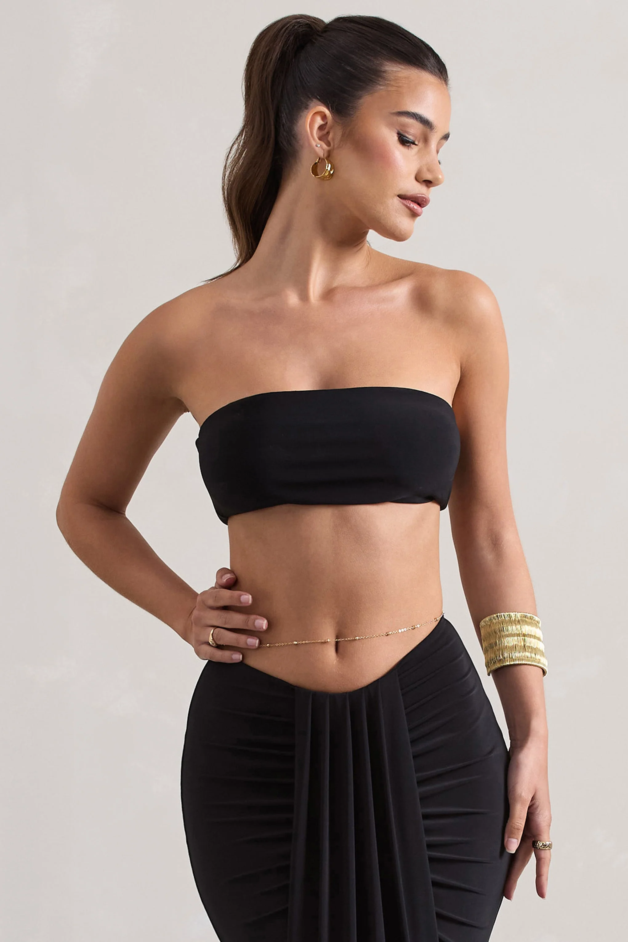 20745-vada-black-bandeau-crop-top-1.webp