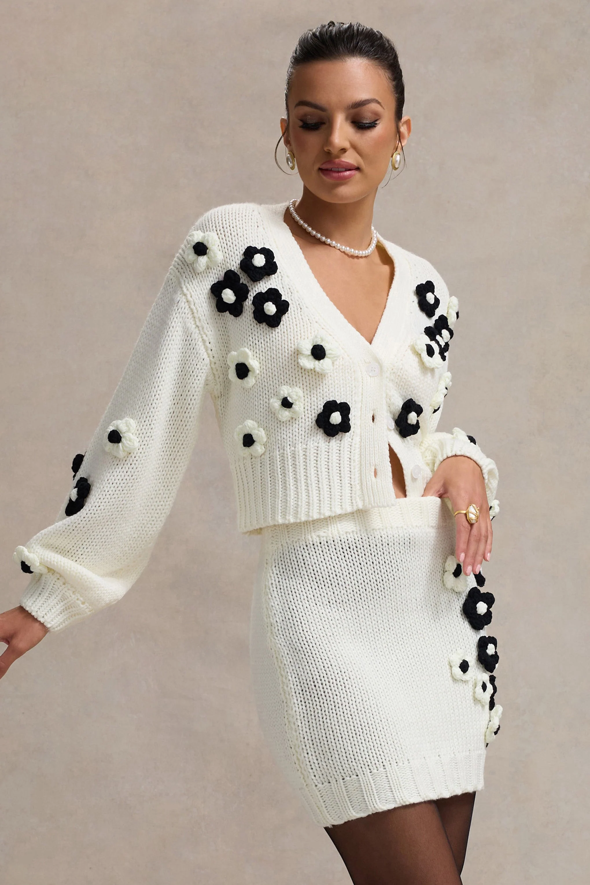 21298-louvre-cream-black-knit-cropped-floral-cardigan-1.webp