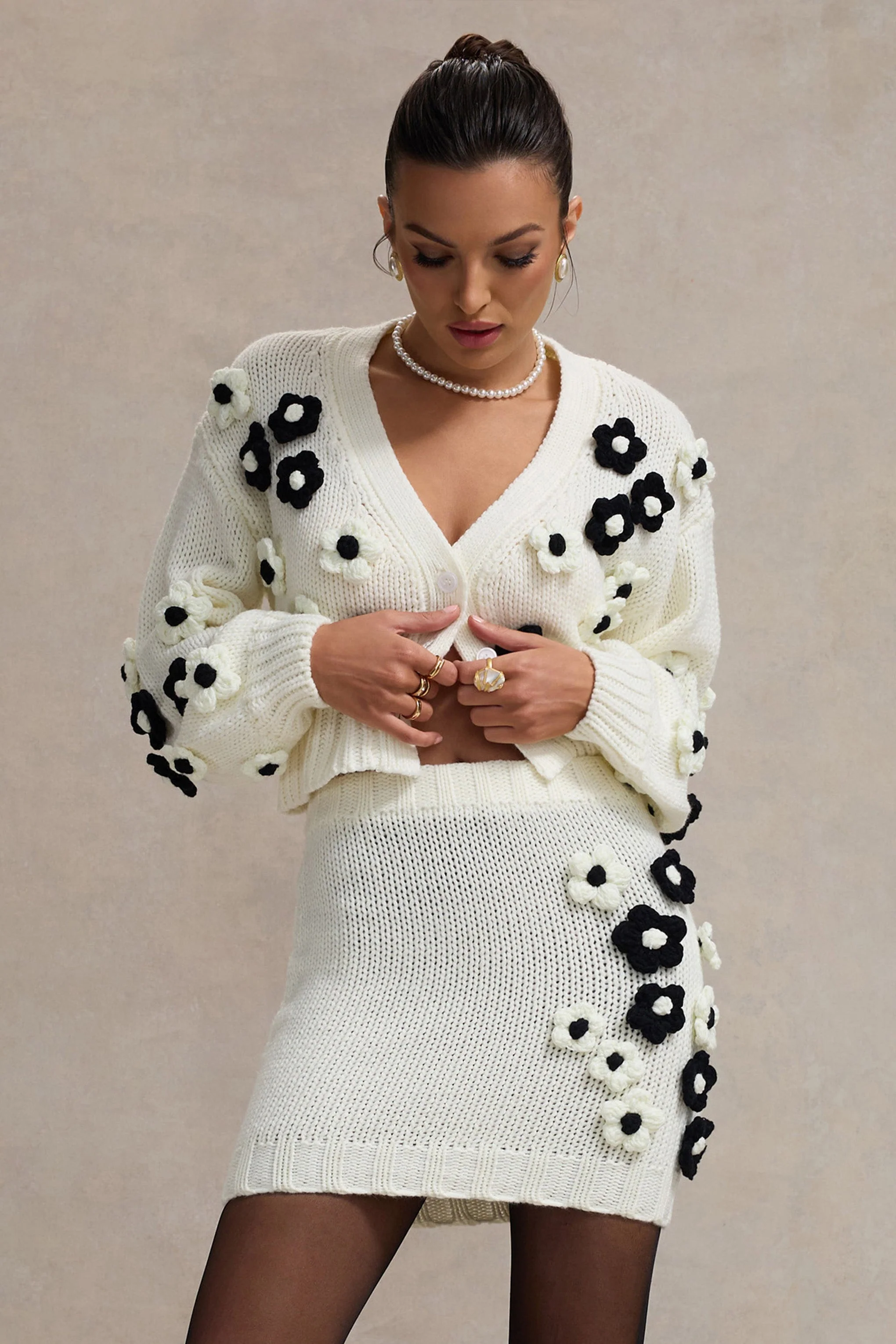 21298-louvre-cream-black-knit-cropped-floral-cardigan-1.webp