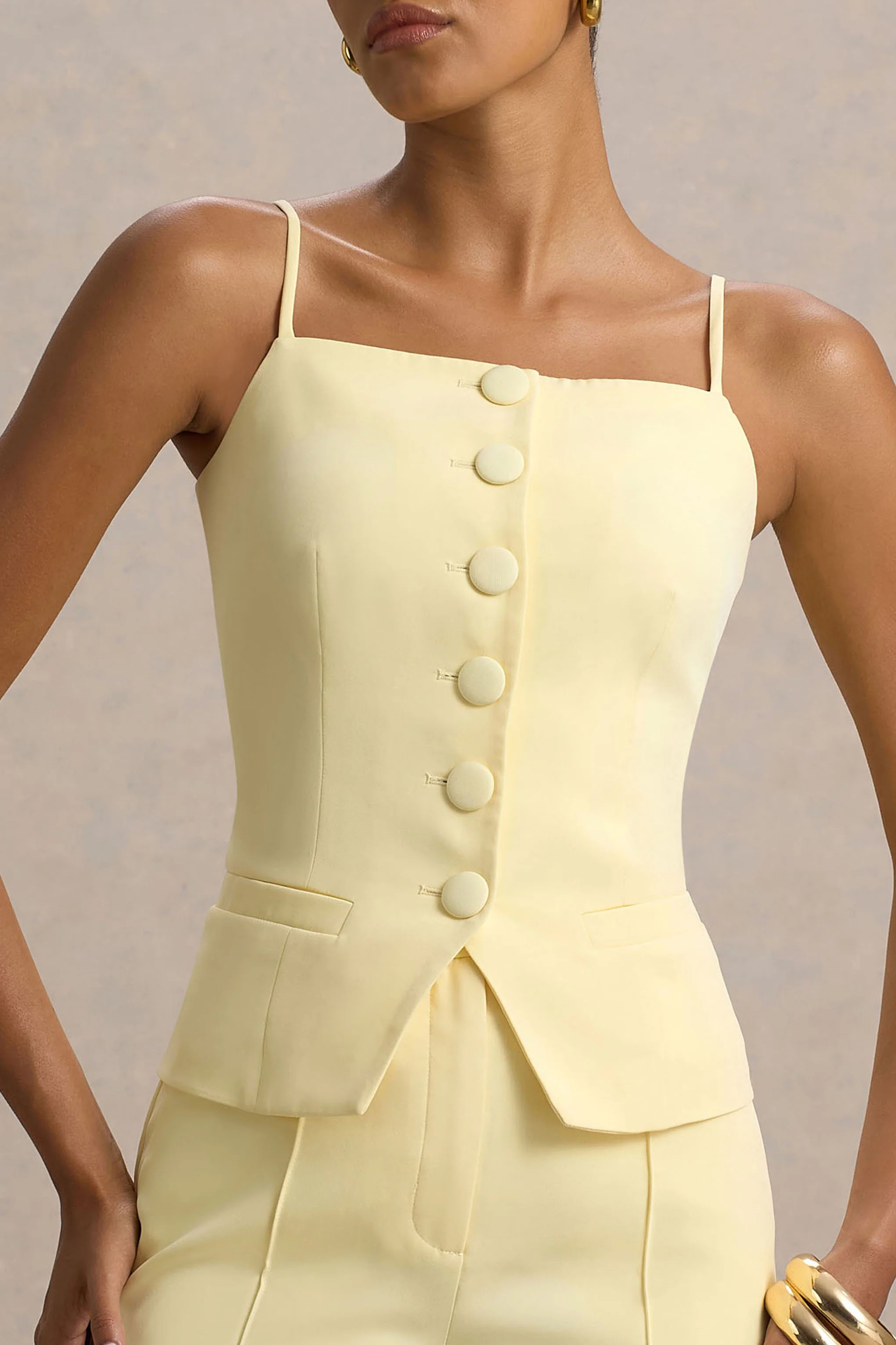 21914-nellie-lemon-tailored-button-up-top-1.webp