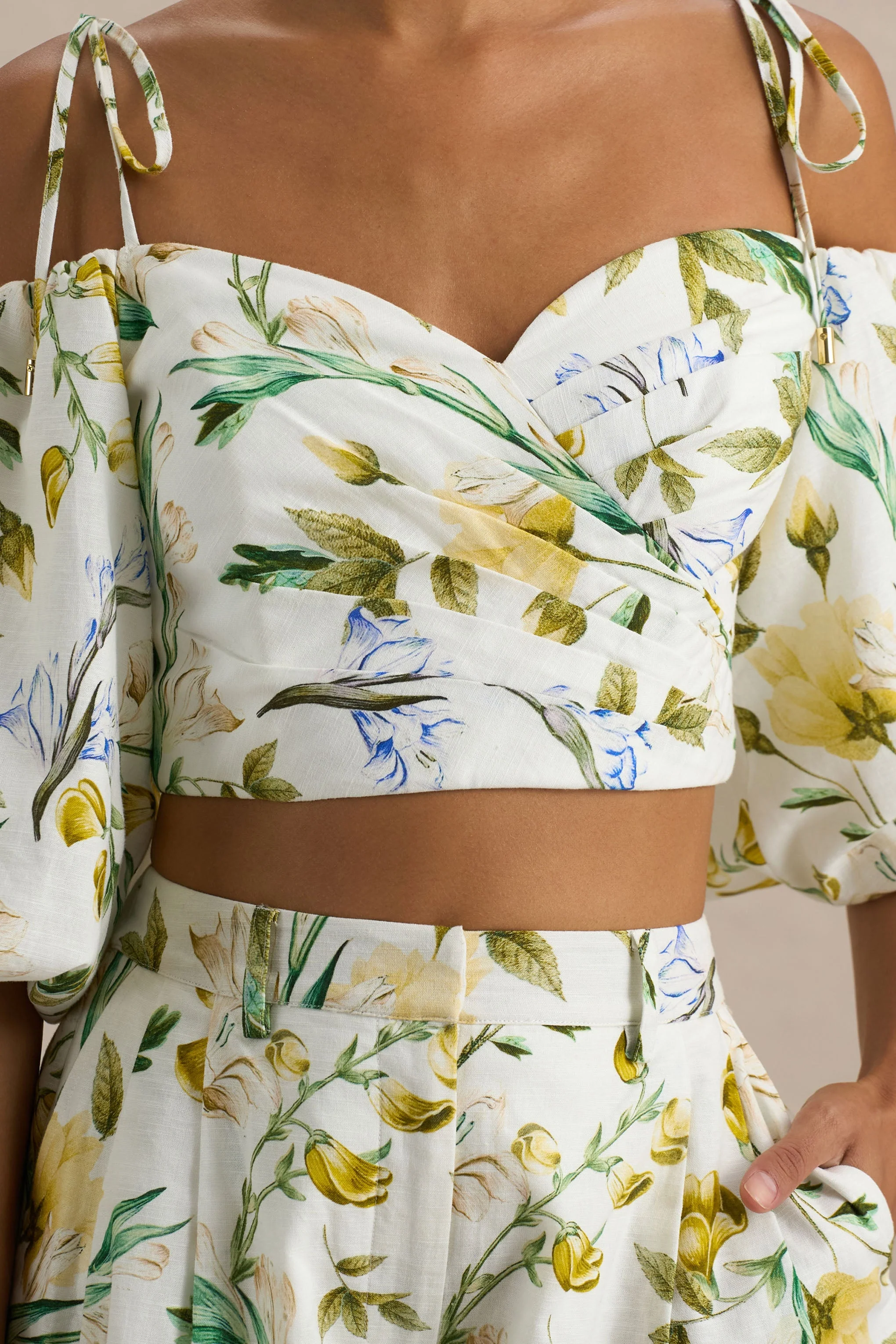22068-pixel-white-botanical-print-shorts-1.webp