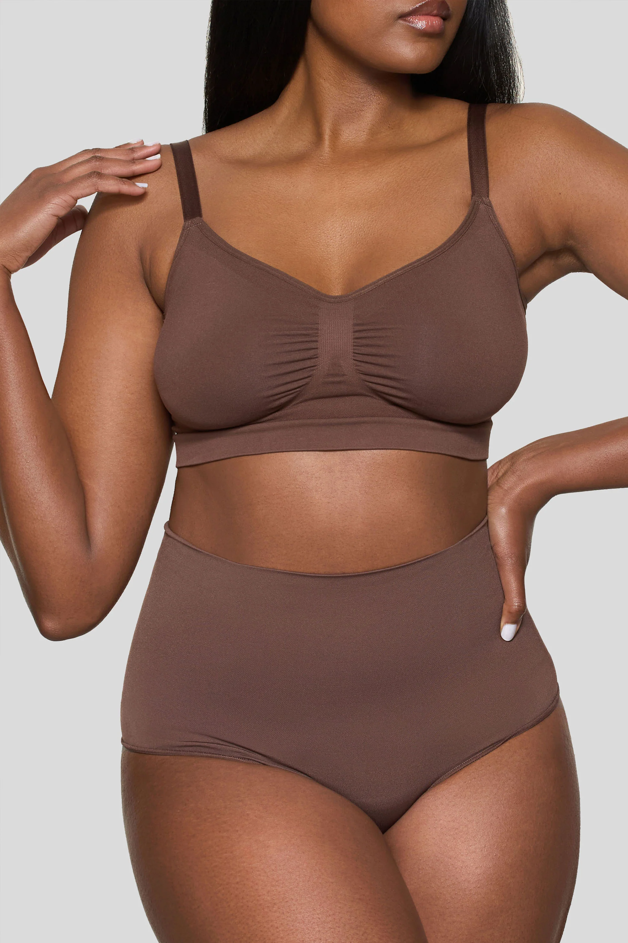 69-boomba-cocoa-short-waisted-thong-shapewear-1.webp