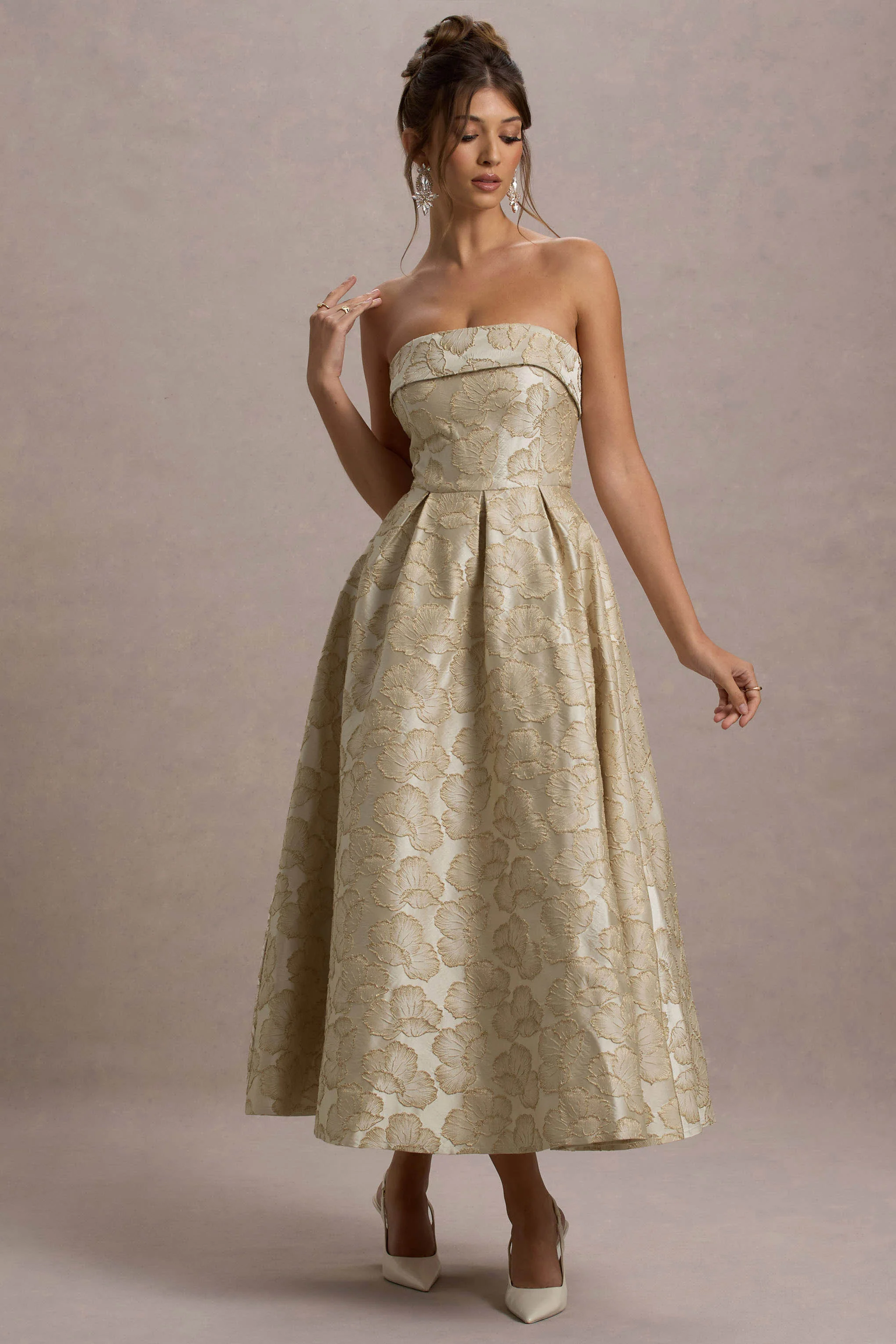 6909-zuma-gold-metallic-jacquard-strapless-midi-dress-1.webp