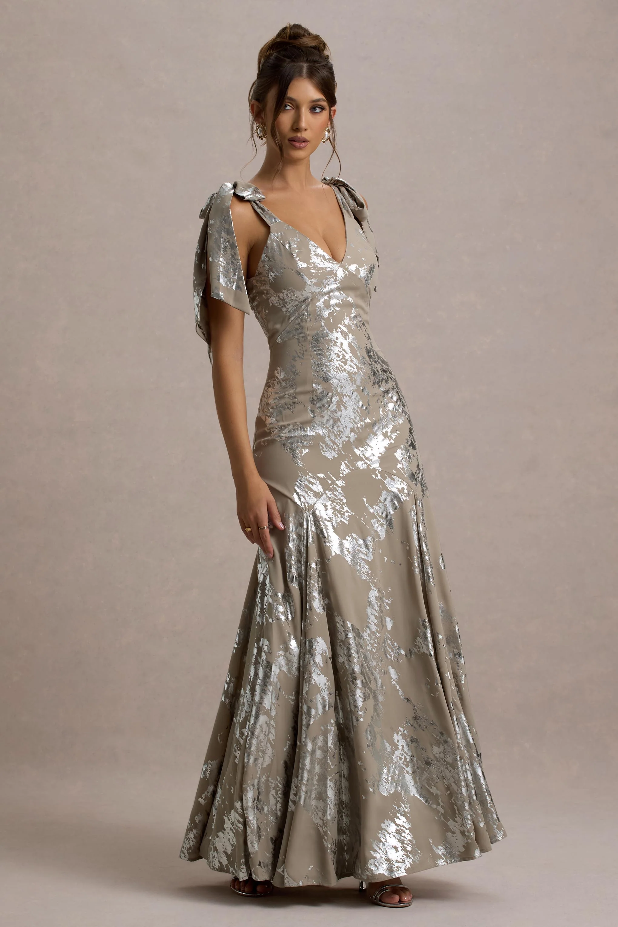 6916-lula-champagne-metallic-plunge-neck-maxi-dress-with-bow-straps-1.webp