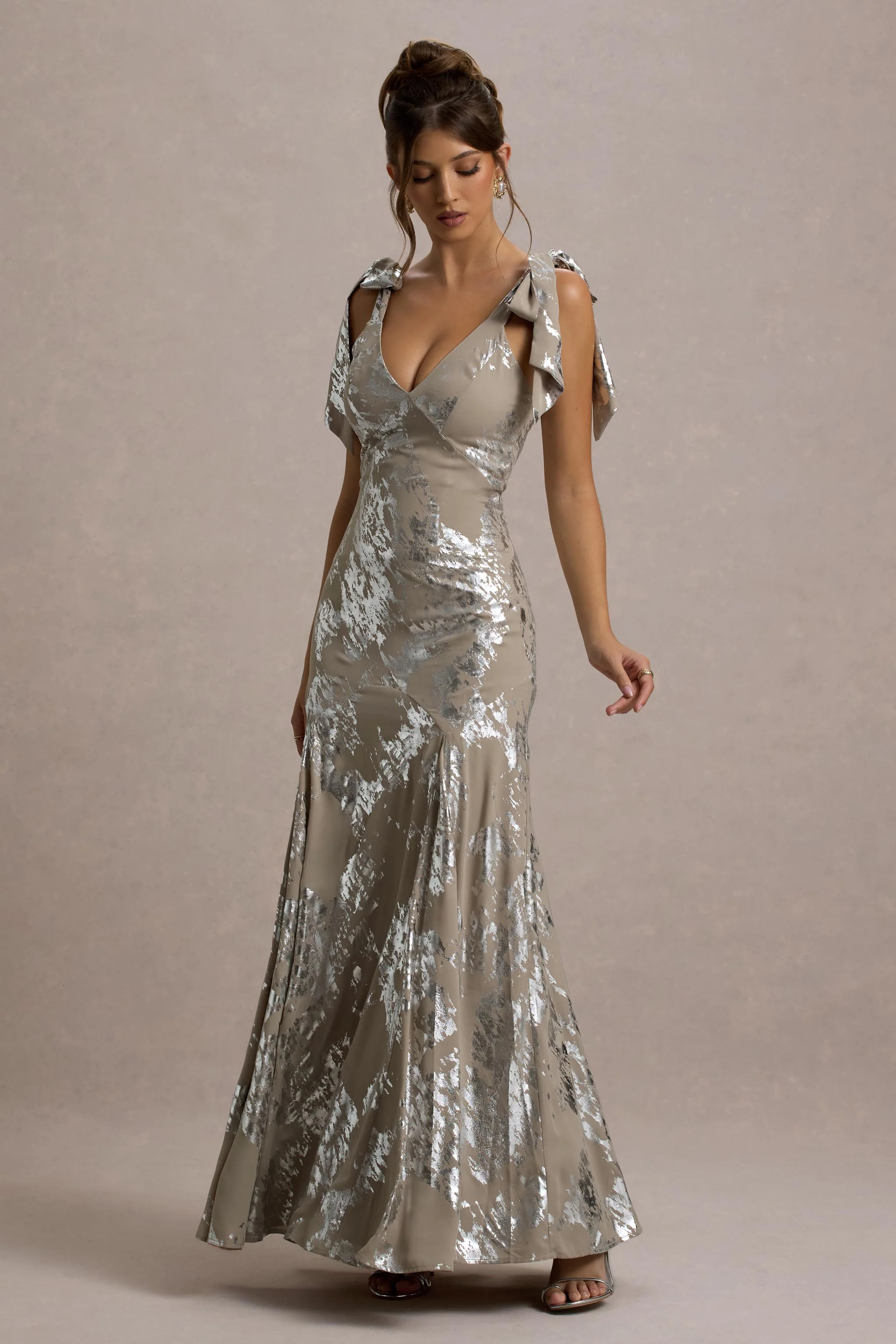 6916-lula-champagne-metallic-plunge-neck-maxi-dress-with-bow-straps-1.webp