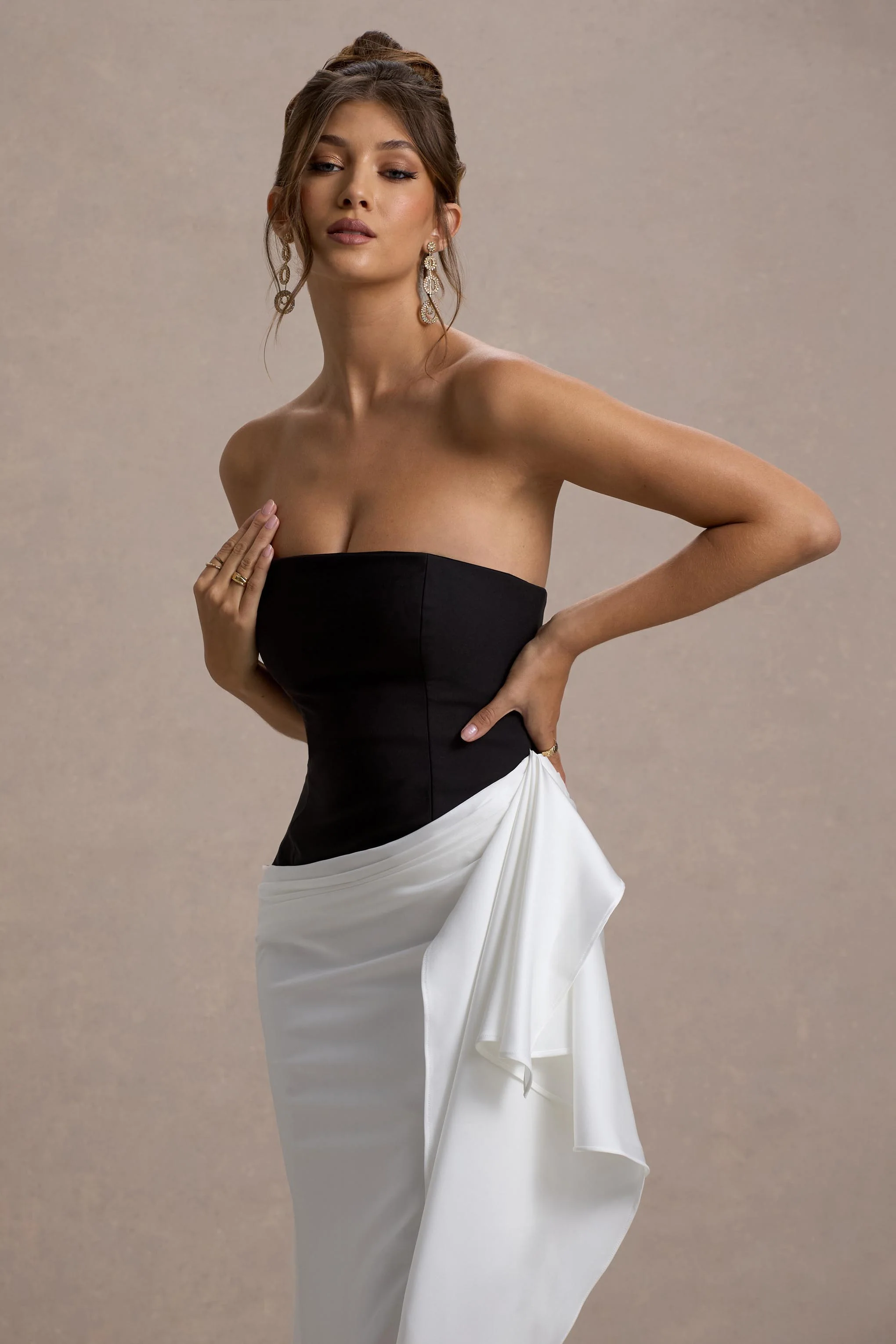 7056-kalinda-black-and-white-strapless-maxi-dress-with-draped-skirt-1.webp