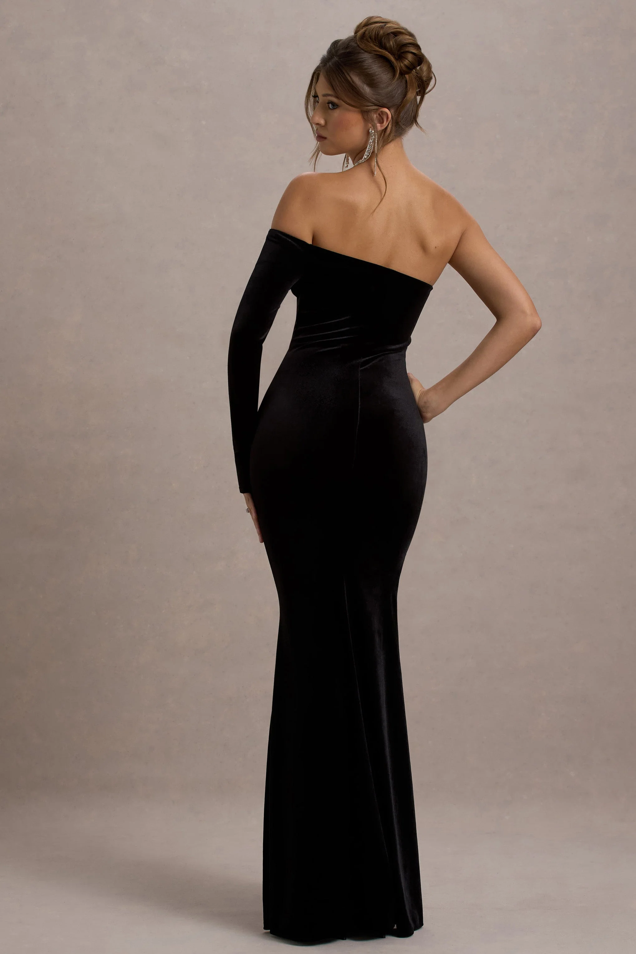 8235-sandrine-black-velvet-one-sleeve-maxi-dress-1.webp