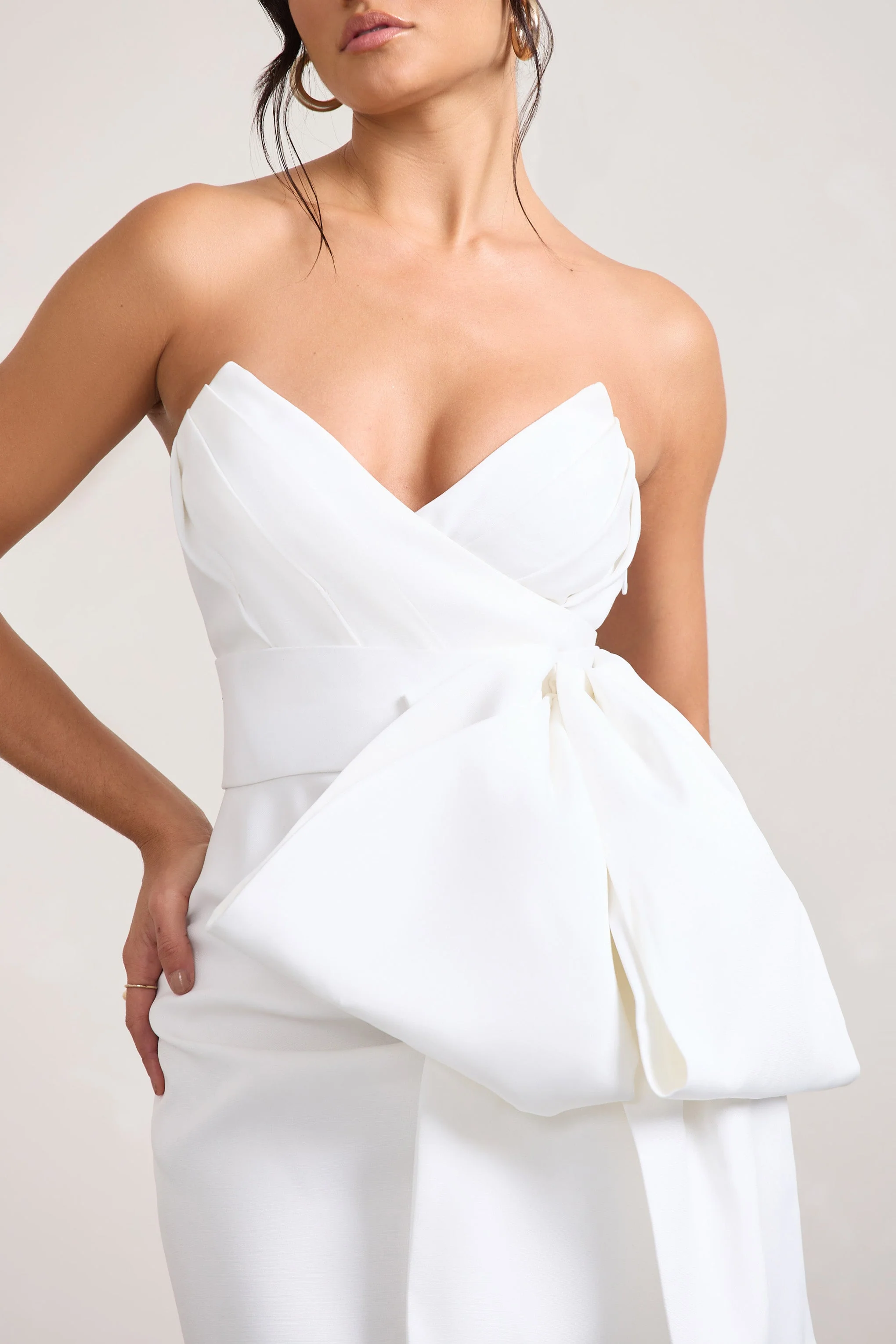 959-winner-white-bandeau-mini-dress-with-oversized-bow-1.webp