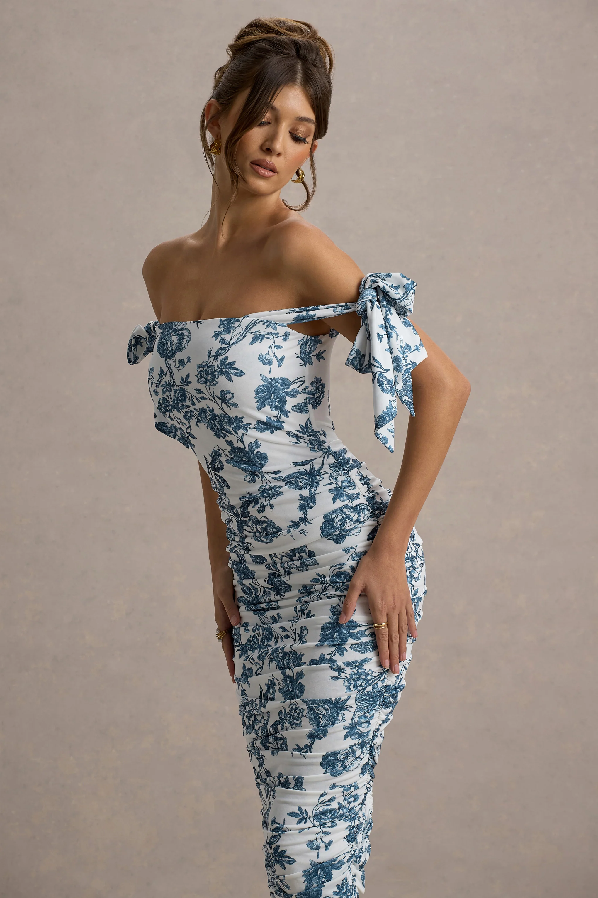 9601-citrus-blue-porcelain-print-bardot-bodycon-midi-dress-with-bow-sleeves-1.webp